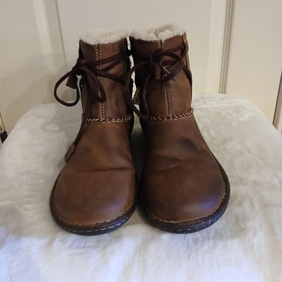 Ugg Australia Cove Brown Leather Sheep Skin Lined Lace Up Ankle Boot Sz 8 - Picture 4 of 8